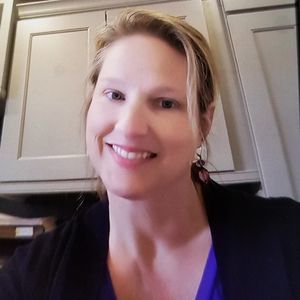 Meet your Posher, Lorraine